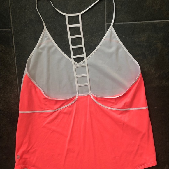 Lulu lemon tank top - Picture 2 of 3